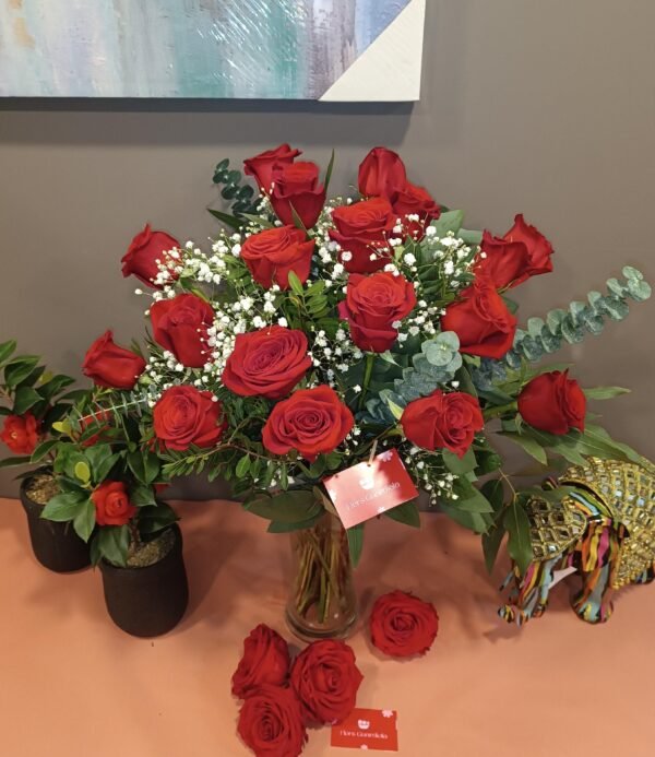 Ramo 18 de Rosas Rojas, ideal para aniversarios.